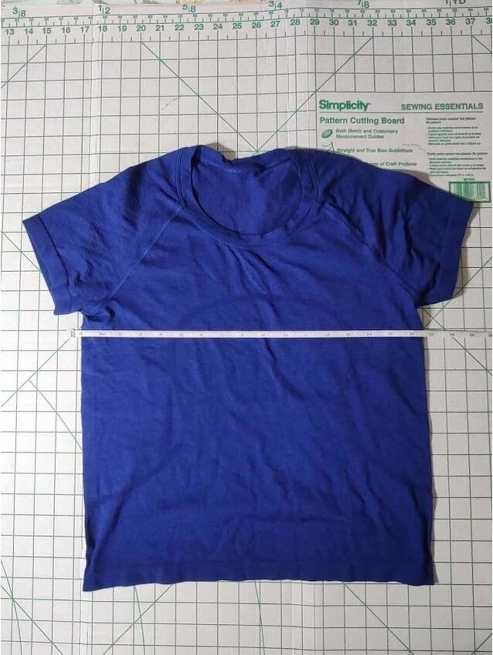 Lululemon Royal Blue Athletic Short Sleeve Medium T-Shirt